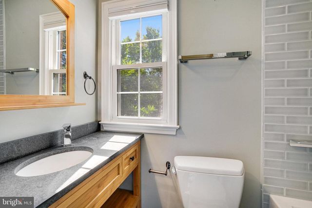 101 ROBERTS LANE, Alexandria, VA 22314
