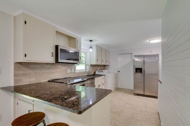 66 Boyle Rd, Brockton, MA 02302