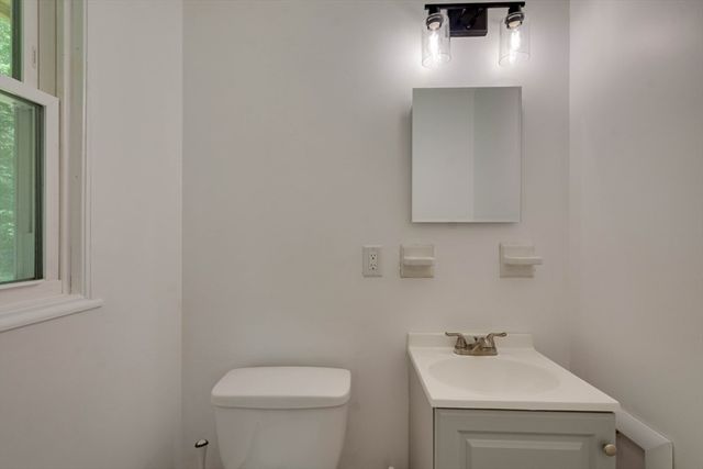 66 Boyle Rd, Brockton, MA 02302