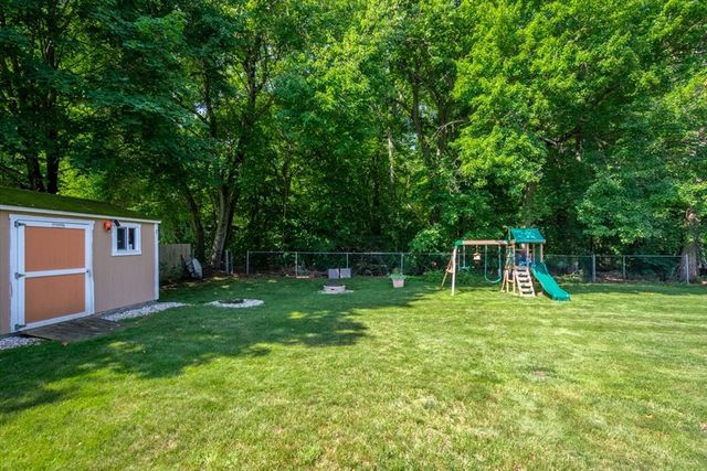 66 Boyle Rd, Brockton, MA 02302