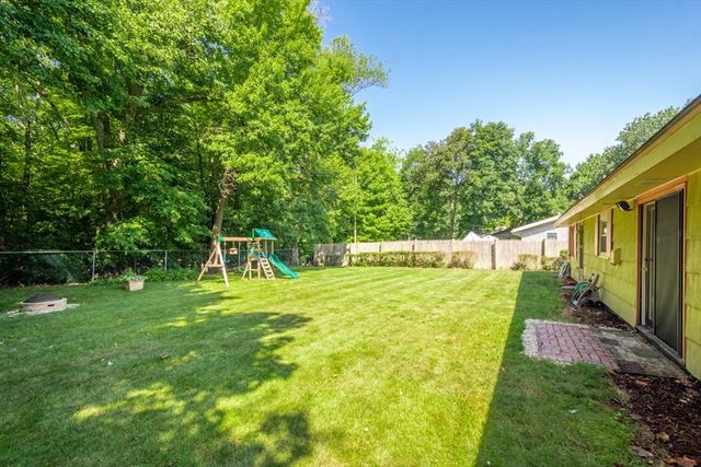 66 Boyle Rd, Brockton, MA 02302