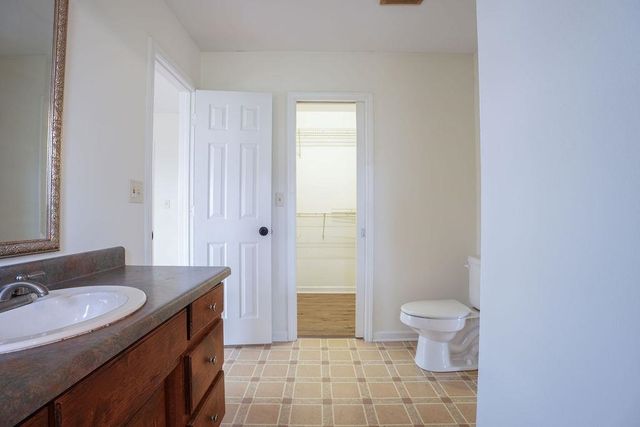 423 Carolina Dr, Spartanburg, SC 29306