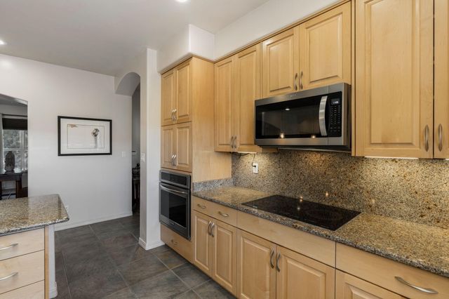 31 Sinagua Road, Placitas, NM 87043