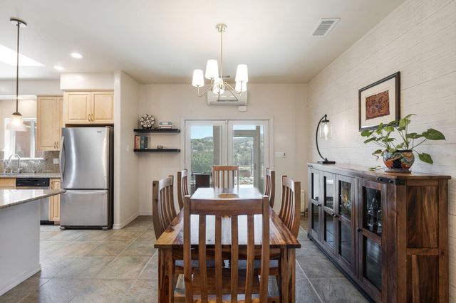 31 Sinagua Road, Placitas, NM 87043