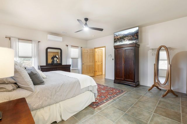 31 Sinagua Road, Placitas, NM 87043