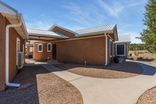 31 Sinagua Road, Placitas, NM 87043