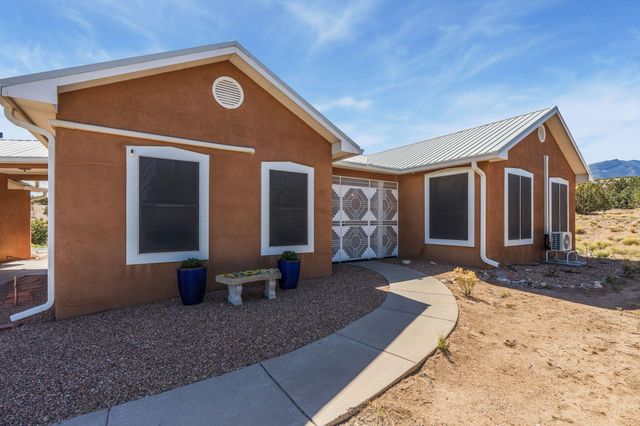 31 Sinagua Road, Placitas, NM 87043