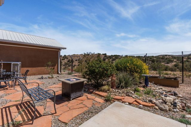 31 Sinagua Road, Placitas, NM 87043