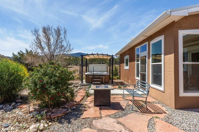 31 Sinagua Road, Placitas, NM 87043