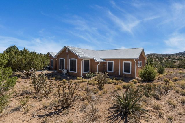 31 Sinagua Road, Placitas, NM 87043