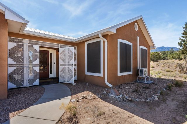 31 Sinagua Road, Placitas, NM 87043