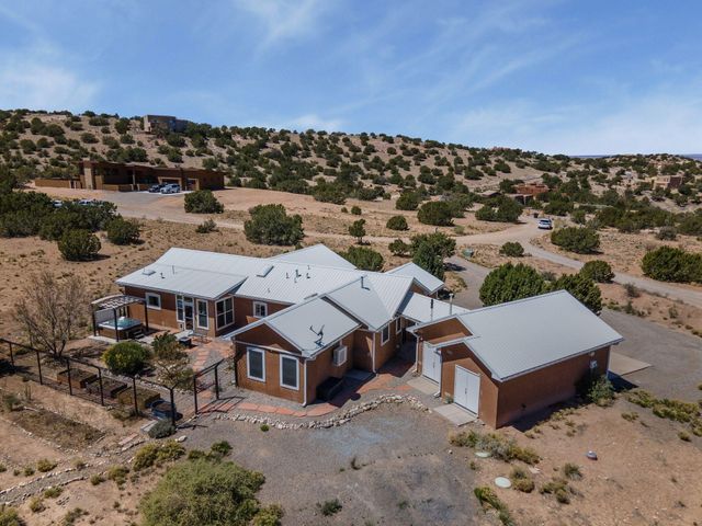 31 Sinagua Road, Placitas, NM 87043