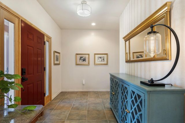 31 Sinagua Road, Placitas, NM 87043