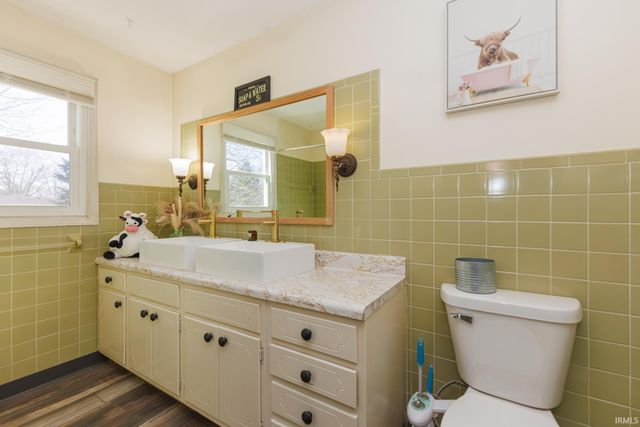 5822 W Hellis Drive, Muncie, IN 47304