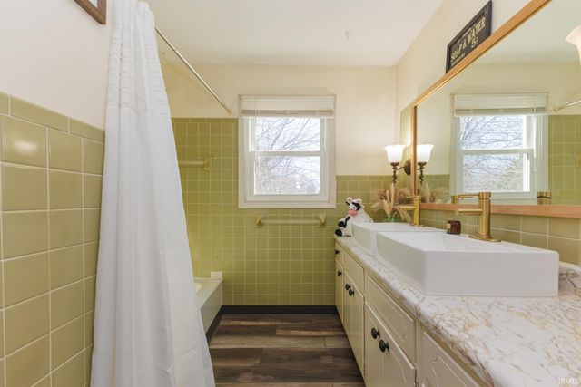 5822 W Hellis Drive, Muncie, IN 47304