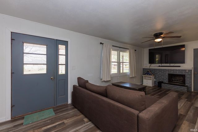 5822 W Hellis Drive, Muncie, IN 47304