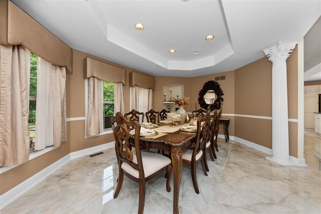 2086 Valleyview Drive, Ann Arbor, MI 48105