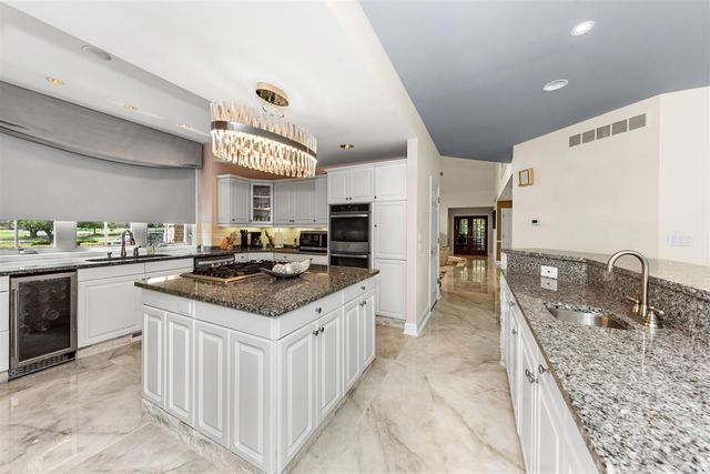 2086 Valleyview Drive, Ann Arbor, MI 48105