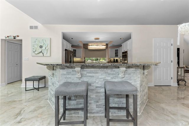 2086 Valleyview Drive, Ann Arbor, MI 48105