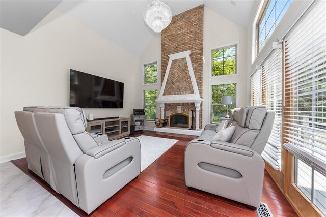 2086 Valleyview Drive, Ann Arbor, MI 48105