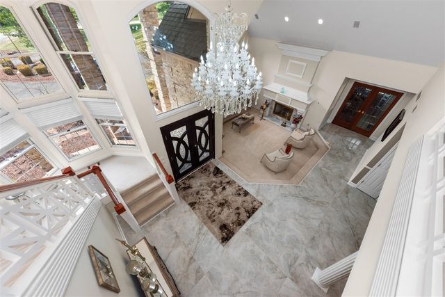 2086 Valleyview Drive, Ann Arbor, MI 48105