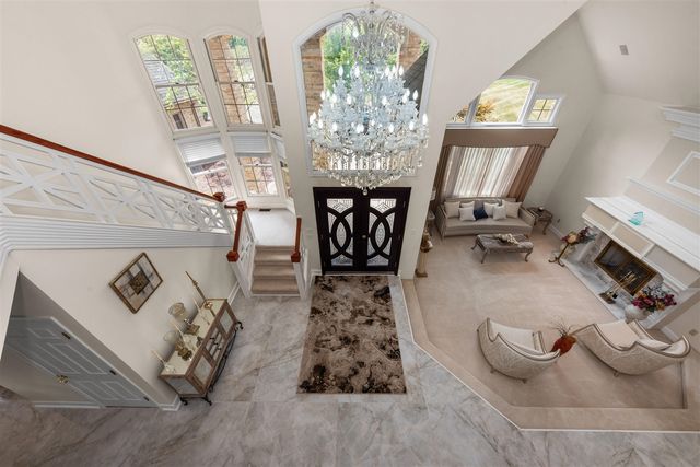 2086 Valleyview Drive, Ann Arbor, MI 48105