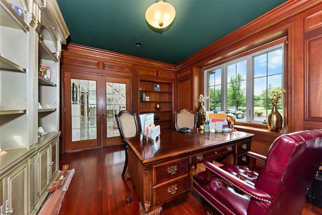 2086 Valleyview Drive, Ann Arbor, MI 48105
