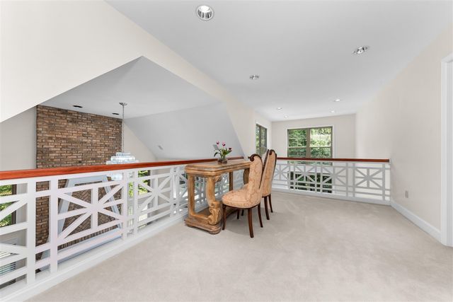 2086 Valleyview Drive, Ann Arbor, MI 48105