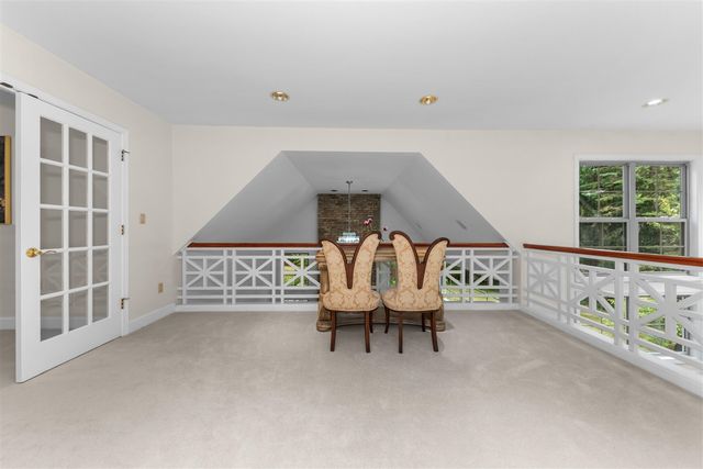 2086 Valleyview Drive, Ann Arbor, MI 48105