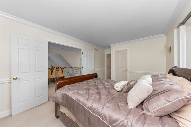 2086 Valleyview Drive, Ann Arbor, MI 48105