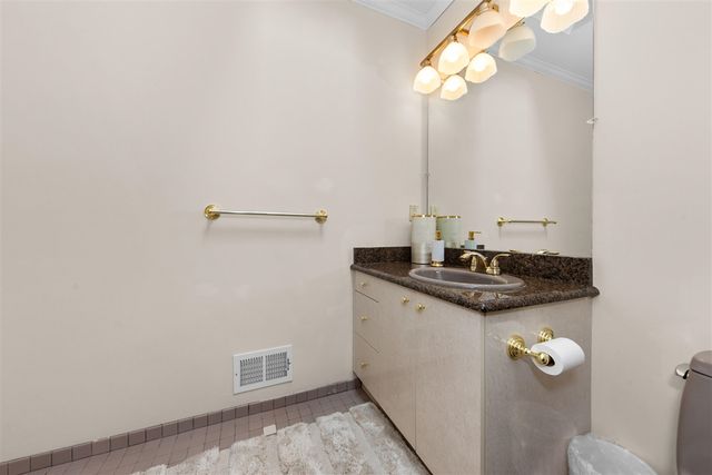 2086 Valleyview Drive, Ann Arbor, MI 48105