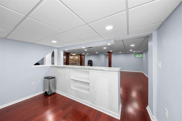 2086 Valleyview Drive, Ann Arbor, MI 48105