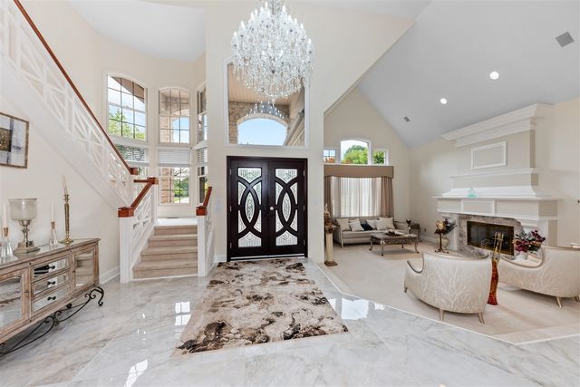 2086 Valleyview Drive, Ann Arbor, MI 48105