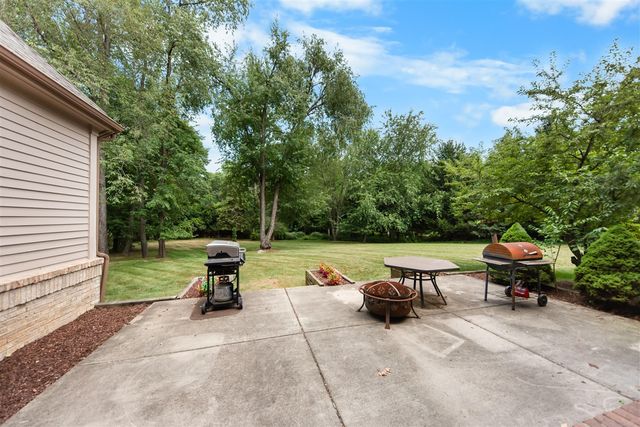 2086 Valleyview Drive, Ann Arbor, MI 48105