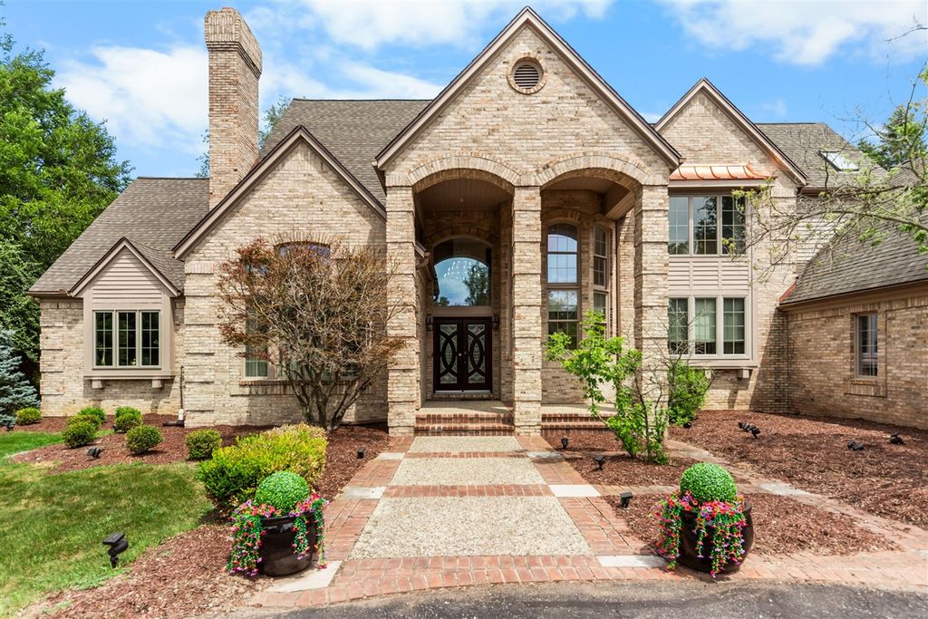 2086 Valleyview Drive, Ann Arbor, MI 48105