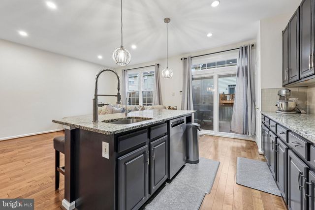 13364 FERRY LANDING LN, Woodbridge, VA 22191