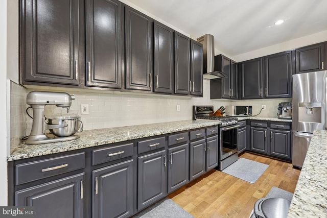 13364 FERRY LANDING LN, Woodbridge, VA 22191