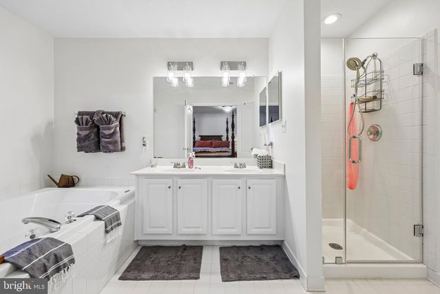 13364 FERRY LANDING LN, Woodbridge, VA 22191