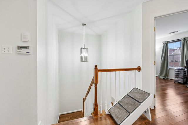 13364 FERRY LANDING LN, Woodbridge, VA 22191