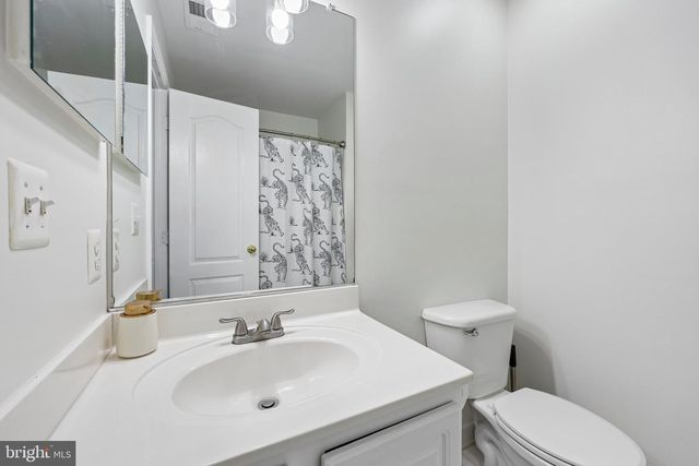 13364 FERRY LANDING LN, Woodbridge, VA 22191