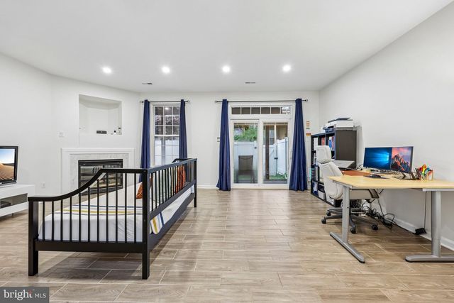 13364 FERRY LANDING LN, Woodbridge, VA 22191