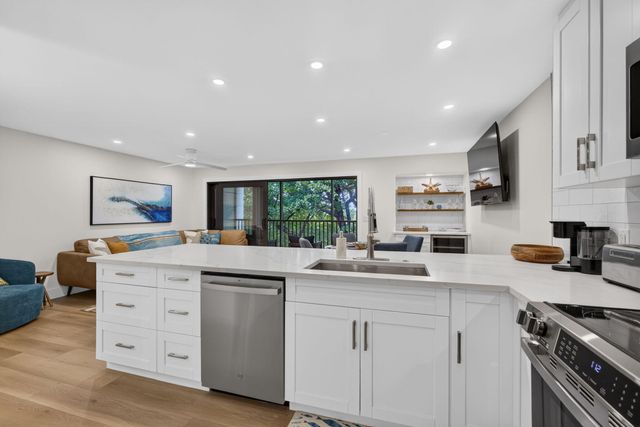 1605 S US HIGHWAY 1 C404, Jupiter, FL 33477
