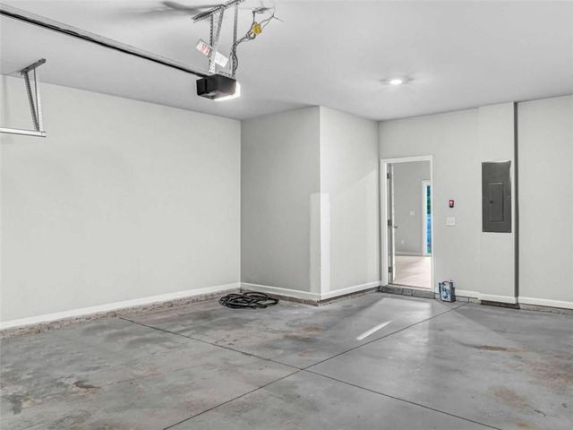 2054 Maplewood Way, Decatur, GA 30035