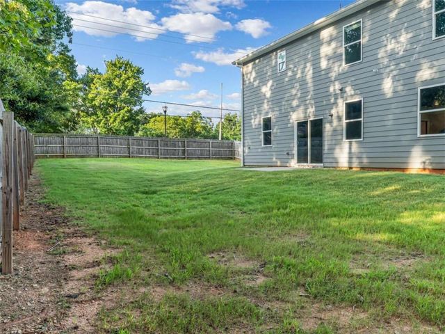 2054 Maplewood Way, Decatur, GA 30035