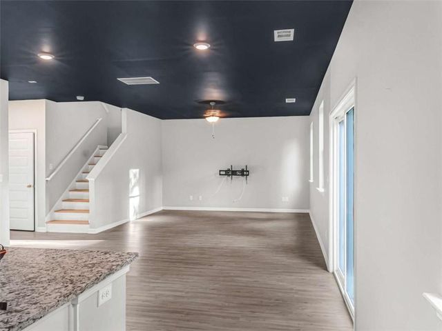 2054 Maplewood Way, Decatur, GA 30035