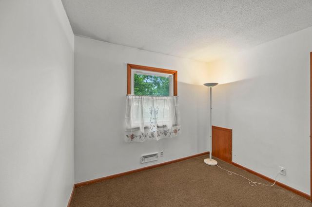 168 Linden Circle, Apple Valley, MN 55124
