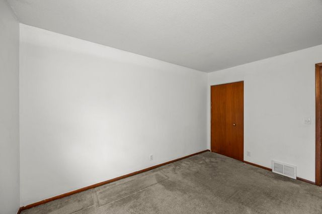 168 Linden Circle, Apple Valley, MN 55124