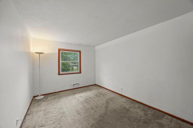 168 Linden Circle, Apple Valley, MN 55124