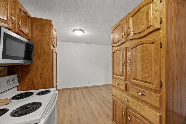 168 Linden Circle, Apple Valley, MN 55124