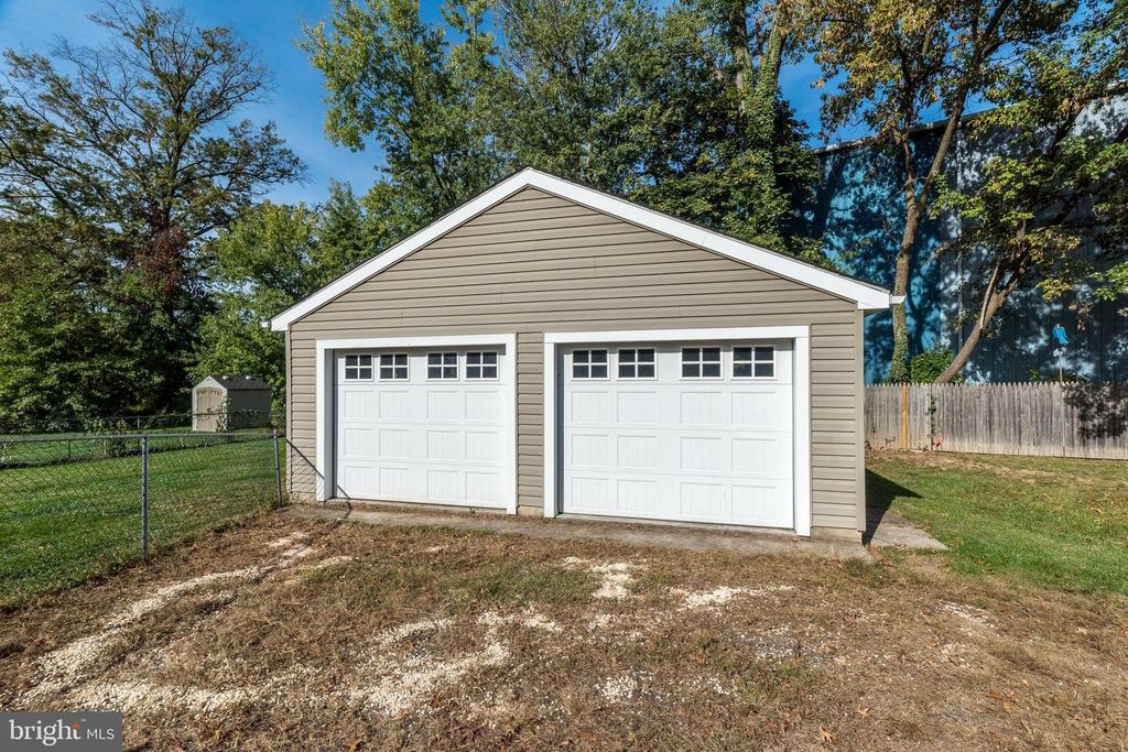 133 MANOR RD, Hatboro, PA 19040